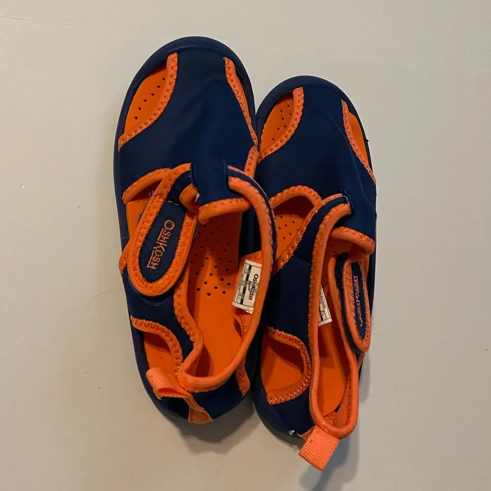 OshKosh Little Kids Water Shoes Orange Blue Size 12